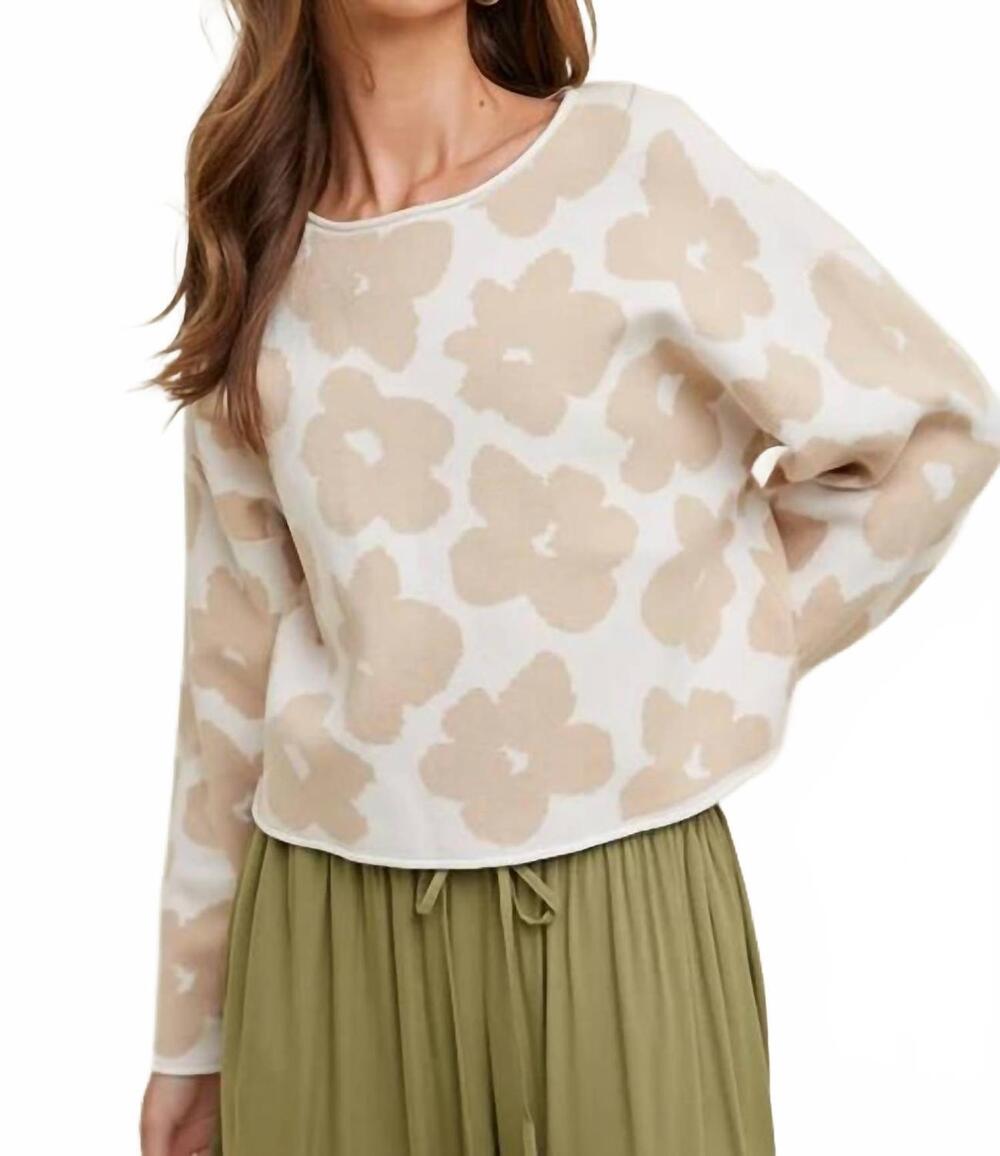 NEW SO ME daisy sweater top in oatmeal